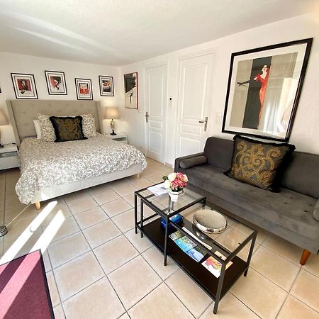 Bed and Breakfast La Vie Est Belle En Provence Tourves Екстер'єр фото